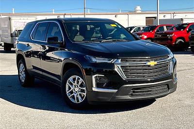 Used 2022 Chevrolet Traverse LS AWD, SUV for sale #C41907A - photo 1