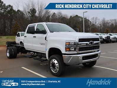 2023 Chevrolet Silverado 5500 Crew Cab DRW 4WD, Cab Chassis for sale #CQ49711 - photo 1