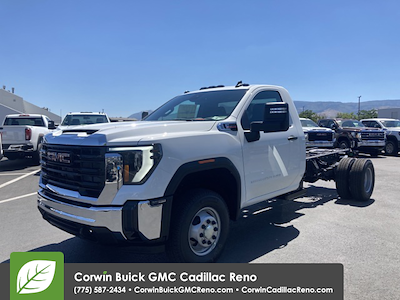 2024 GMC Sierra 3500 Regular Cab 4x4, Cab Chassis for sale #1181547 - photo 1