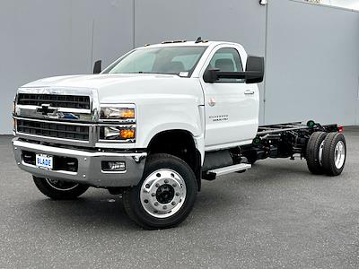 New 2024 Chevrolet Silverado 5500 LT Regular Cab 4x4, Cab Chassis for sale #16214 - photo 1