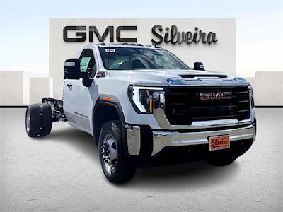 2024 GMC Sierra 3500 Regular Cab 4x2, Cab Chassis for sale #1240069 - photo 1