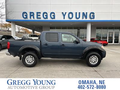 Used 2015 Nissan Frontier SV Crew Cab 4x4, Pickup for sale #A21575A - photo 1