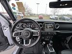 Used 2022 Jeep Gladiator Overland Crew Cab 4x4, Pickup for sale #C30578A - photo 39