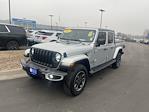 Used 2022 Jeep Gladiator Overland Crew Cab 4x4, Pickup for sale #C30578A - photo 4