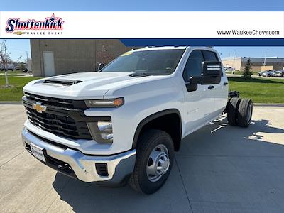 2024 Chevrolet Silverado 3500 Double Cab 4x4, Cab Chassis for sale #49868 - photo 1
