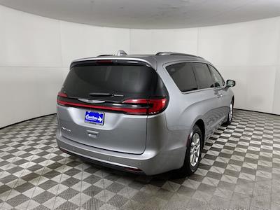 2021 Chrysler Pacifica FWD, Minivan for sale #EDP07884 - photo 2