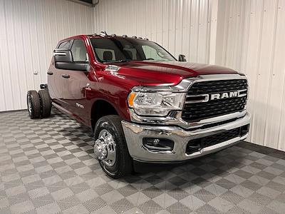 New 2024 Ram 3500 SLT Crew Cab 4x4, Cab Chassis for sale #431310 - photo 1