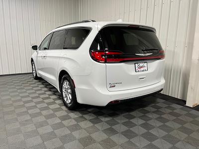 2022 Chrysler Pacifica FWD, Minivan for sale #470400 - photo 2