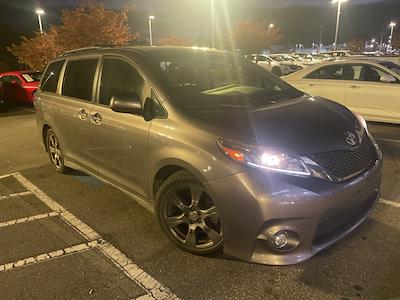 2017 Toyota Sienna 4x2, Minivan for sale #T7860A - photo 1