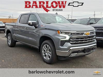 2025 Chevrolet Silverado 1500 Crew Cab 4x4, Pickup for sale #114436 - photo 1