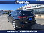 Used 2021 Toyota Highlander LE 4x2, SUV for sale #240623A - photo 2