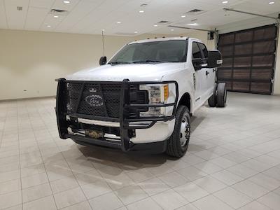 Used 2017 Ford F-350 XL Crew Cab 4x4, Cab Chassis for sale #F25367 - photo 1