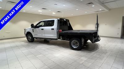 Used 2018 Ford F-350 XL Crew Cab 4x4, Flatbed Truck for sale #F28430 - photo 2