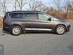 Used 2017 Chrysler Pacifica Touring L FWD, Minivan for sale #7554981 - photo 7