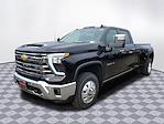 2025 Chevrolet Silverado 3500 Crew Cab 4x4, Pickup for sale #24238 - photo 3