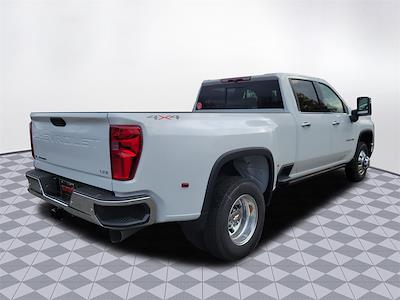 2025 Chevrolet Silverado 3500 Crew Cab 4x4, Pickup for sale #24239 - photo 2