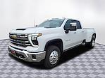 2025 Chevrolet Silverado 3500 Crew Cab 4x4, Pickup for sale #24239 - photo 3