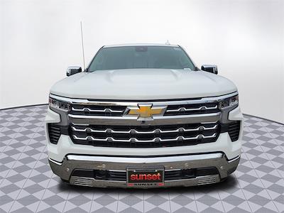 2025 Chevrolet Silverado 1500 Crew Cab 4x4, Pickup for sale #24268 - photo 2