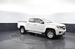 Used 2017 Chevrolet Colorado LT Crew Cab 4x4, Pickup for sale #79886A - photo 2