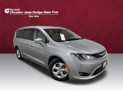 2018 Chrysler Pacifica FWD, Minivan for sale #1DD1711 - photo 1