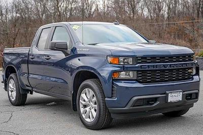 Used 2021 Chevrolet Silverado 1500 Custom Double Cab 4x4, Pickup for sale #GUK1127 - photo 1