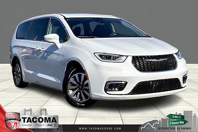 2022 Chrysler Pacifica Hybrid Touring L FWD for sale #NR164130 - photo 1