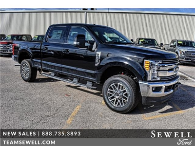 Used 2017 Ford F-250 Lariat Crew Cab 4x4, Pickup for sale #E91611A - photo 1