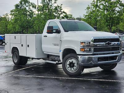 New 2023 Chevrolet Silverado 5500 Work Truck Regular Cab RWD, 11' Reading SL Service Body Service Truck for sale #CQ06797 - photo 1