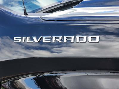 2022 Chevrolet Silverado 1500 Crew 4x4, Pickup #N01898 - photo 2