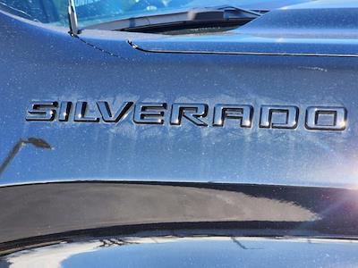 2023 Chevrolet Silverado 1500 Crew Cab 4x4, Pickup #Q54008 - photo 2