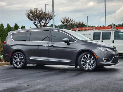 2020 Chrysler Pacifica FWD, Minivan for sale #RA68015A - photo 1