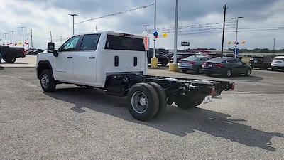 2025 GMC Sierra 3500 Crew Cab 4WD, Cab Chassis for sale #S214 - photo 2