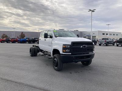 New 2023 Chevrolet Silverado 6500 Work Truck Crew Cab 4WD, Cab Chassis for sale #B22149 - photo 1