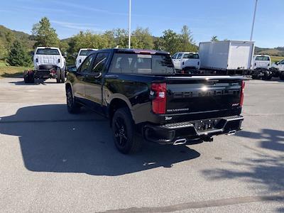 2025 Chevrolet Silverado 1500 Crew Cab 4WD, Pickup for sale #B23383 - photo 2