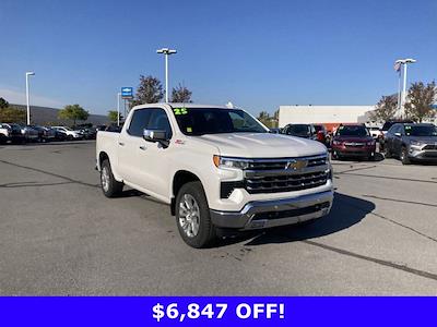 2025 Chevrolet Silverado 1500 Crew Cab 4WD, Pickup for sale #B23441 - photo 1