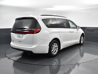 Used 2022 Chrysler Pacifica Touring L FWD, Minivan for sale #21140643T - photo 2