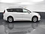 Used 2022 Chrysler Pacifica Touring L FWD, Minivan for sale #21140643T - photo 3