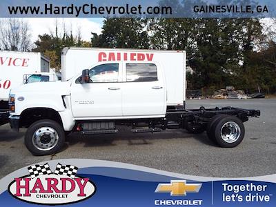 2023 Chevrolet Silverado 6500 Crew Cab DRW 4x4, Cab Chassis for sale #27862 - photo 1