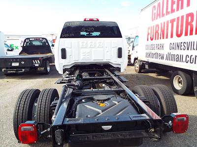 2023 Chevrolet Silverado 6500 Crew Cab DRW 4x4, Cab Chassis for sale #27862 - photo 2