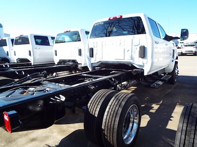 2023 Chevrolet Silverado 5500 Crew Cab DRW 4x4, Cab Chassis for sale #28052 - photo 2