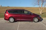 Used 2017 Chrysler Pacifica Touring L FWD, Minivan for sale #JP132256A - photo 3