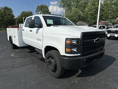 2022 Chevrolet Silverado 5500 Crew Cab DRW RWD, Service Truck for sale #113362 - photo 1