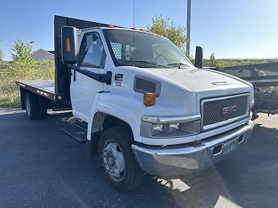 Used 2005 GMC TopKick C4500 Base Regular Cab RWD, Flatbed Truck for sale #RT422AA - photo 1