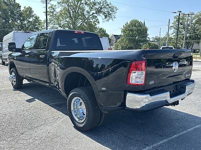 2024 Ram 3500 Crew Cab DRW 4WD, Pickup for sale #283073 - photo 2