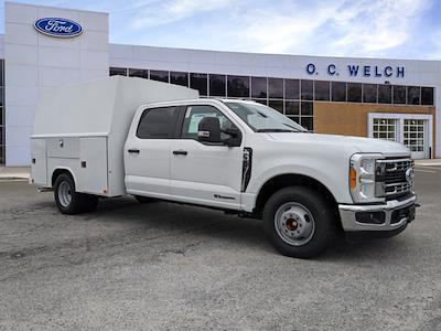 New 2023 Ford F-350 Crew Cab RWD, 9' Reading Panel Service Body Service Truck for sale #00T92164 - photo 1