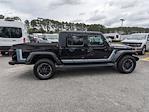 Used 2020 Jeep Gladiator Overland Crew Cab 4WD, Pickup for sale #0T10055A - photo 3