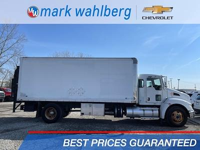 Used 2011 Kenworth T370 4x2, Box Truck for sale #PCA297848 - photo 1