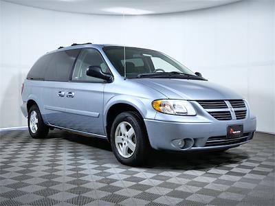 Used 2005 Dodge Grand Caravan SXT FWD, Minivan for sale #31391Z - photo 1