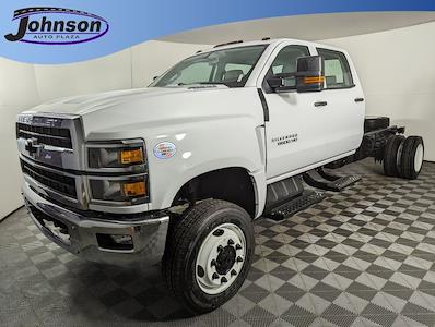 New 2024 Chevrolet Silverado 6500 Crew Cab 4x4, Cab Chassis for sale #G424832 - photo 1