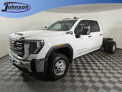 New 2025 GMC Sierra 3500 Pro Crew Cab 4x4, Cab Chassis for sale #G519838 - photo 1